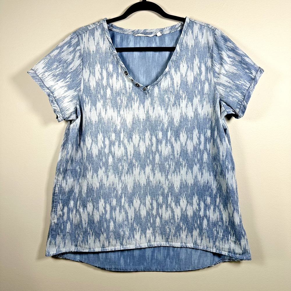 Soft Surroundings Large Top Blue Short Sleeve Ikat Split Neck Studded Pockets
